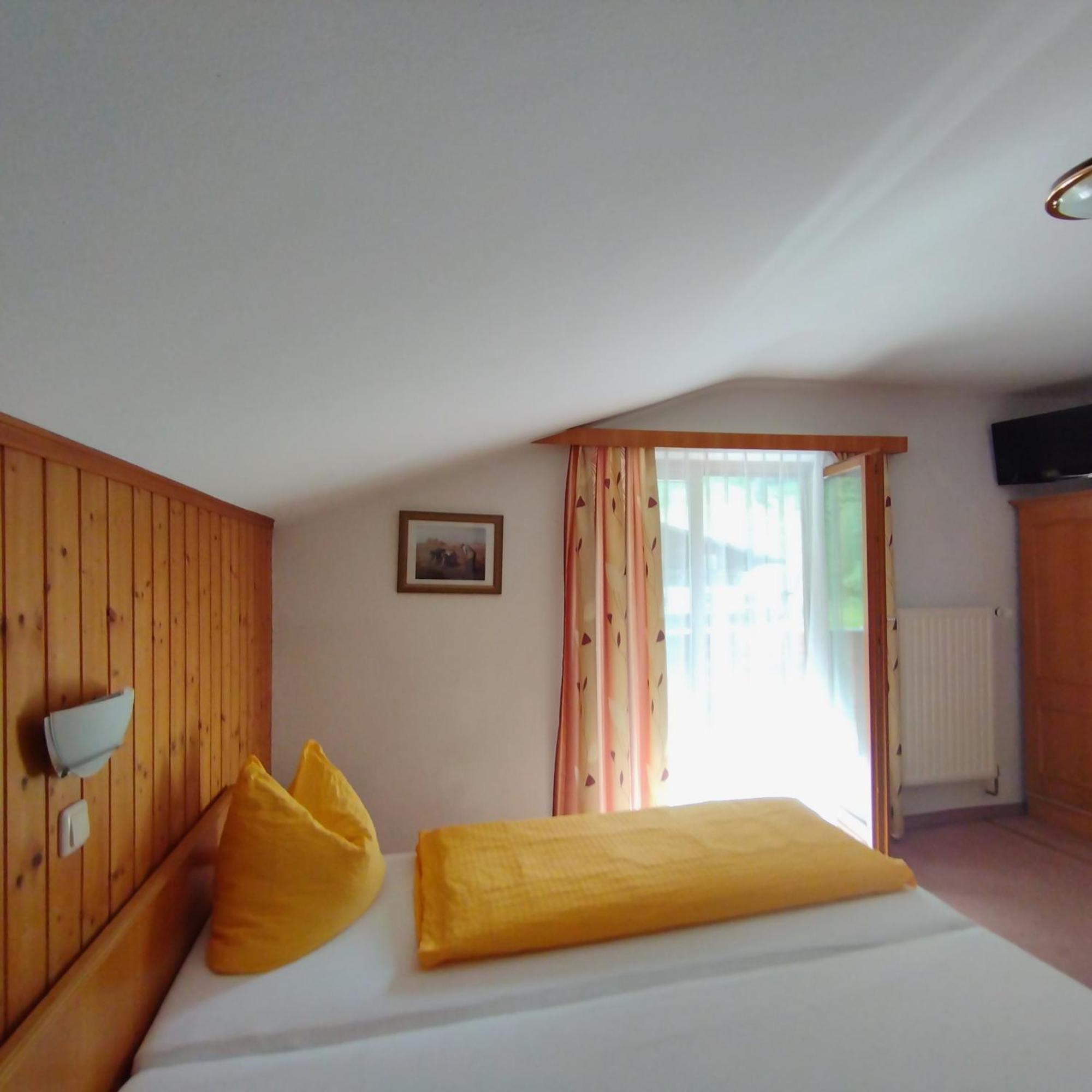Pension Andrea Fusch an der Grossglocknerstrasse Luaran gambar